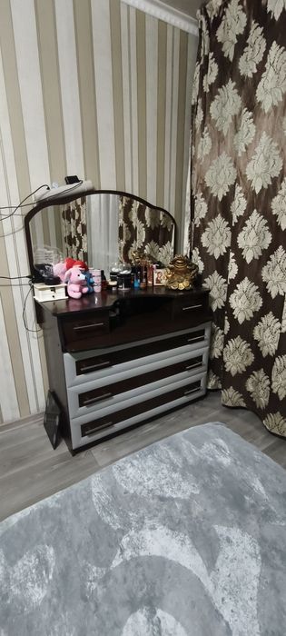 Продам спальный гарнитур