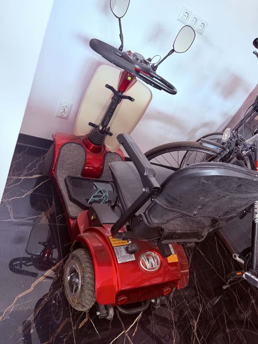 Vand scuter electric