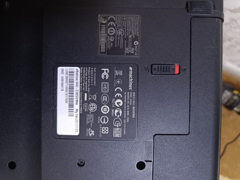 Продам ноутбуки на запчасти