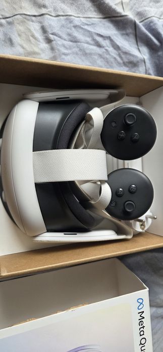 VR Meta Quest 3 (очки виртуальноей реальности )