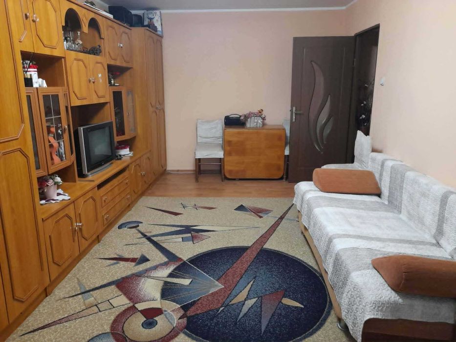 Vand apartament 4 camere 81mp2
