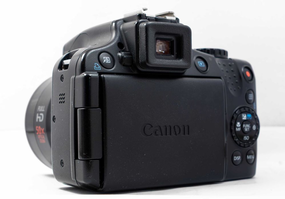 Canon PowerShot SX50 HS – zoom optic 50x, stare excelentă