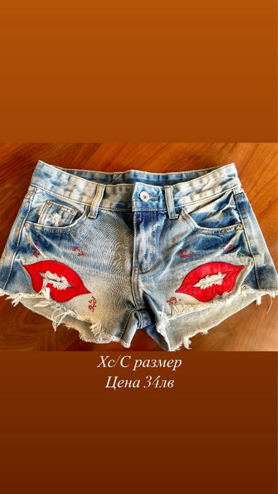 Къси дънкови панталони