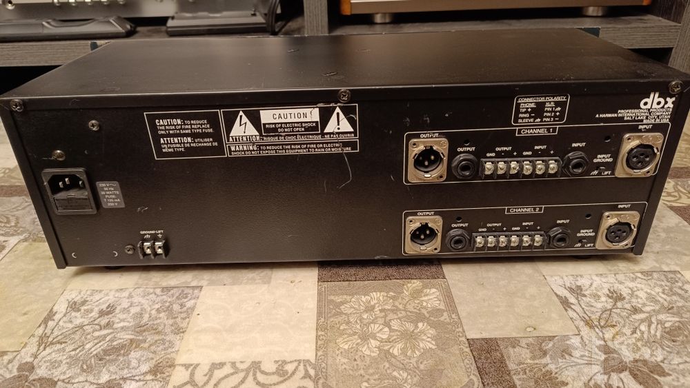Эквалайзер DBX-3231L