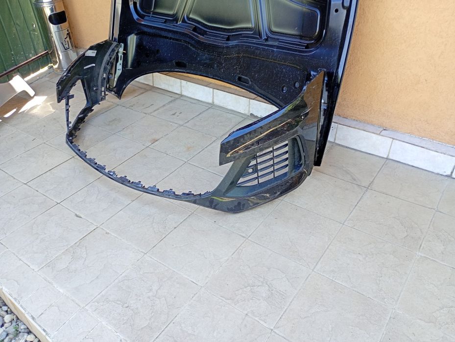 Bara fata audi Q8 cod 4M8807437