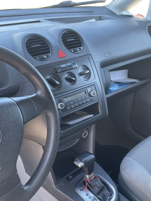 VW Caddy life, diesel, cutie automata