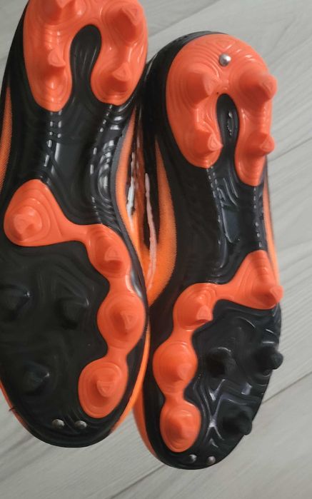 Crampoane de fotbal marimea 34