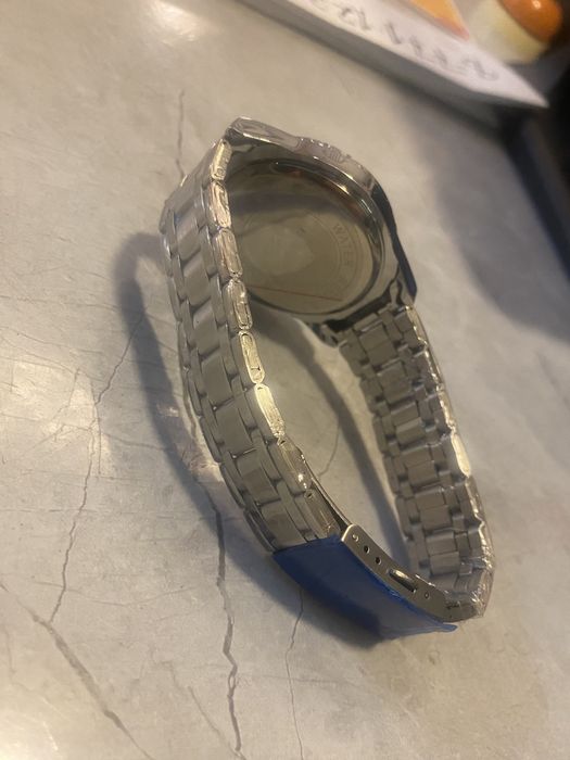 часы TPOFHS срочно