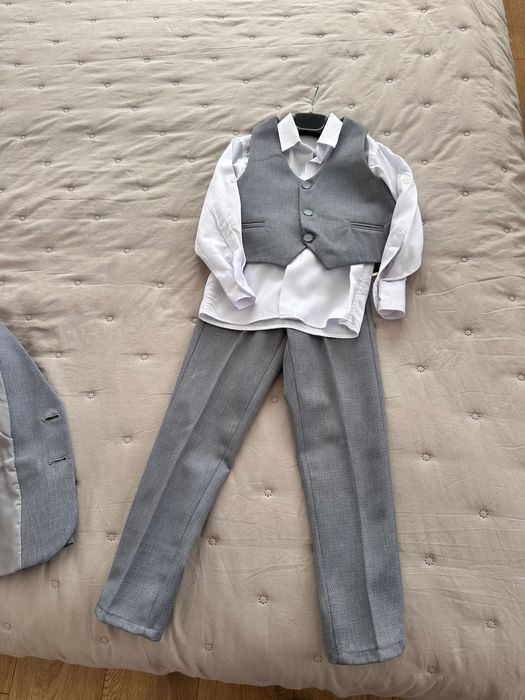 Детски костюм 4 части, размер 4