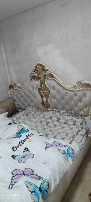 Продам спальный гарнитур