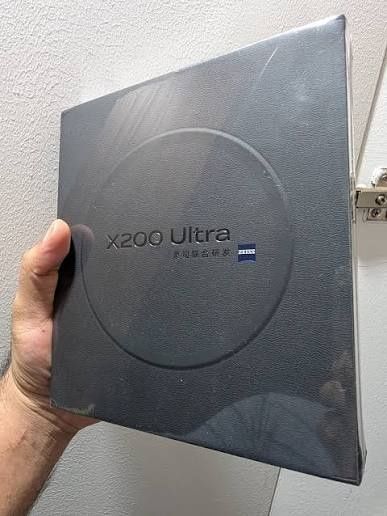Vivo x200 ultra 16) 512 qora new
