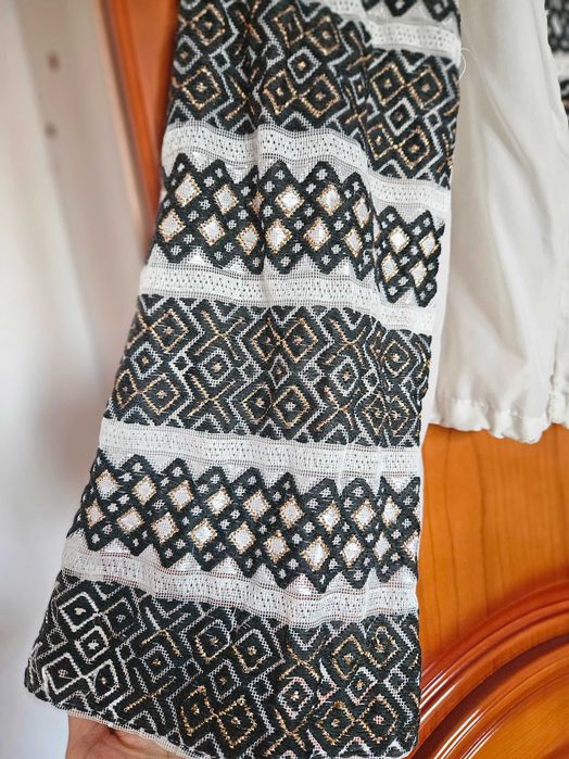 Costum Popular cusut manual