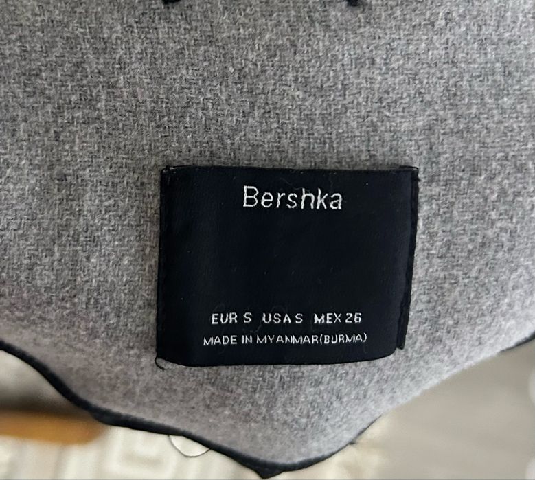 Продам пальто серое