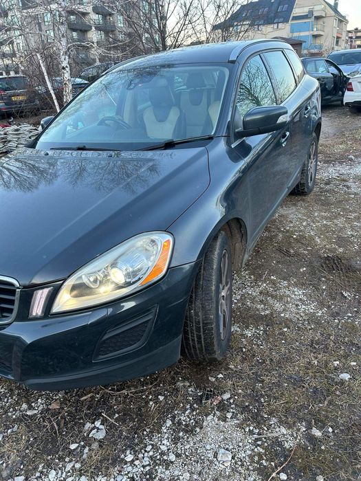Volvo XC60 D3 163кс Auto 2011г НА ЧАСТИ