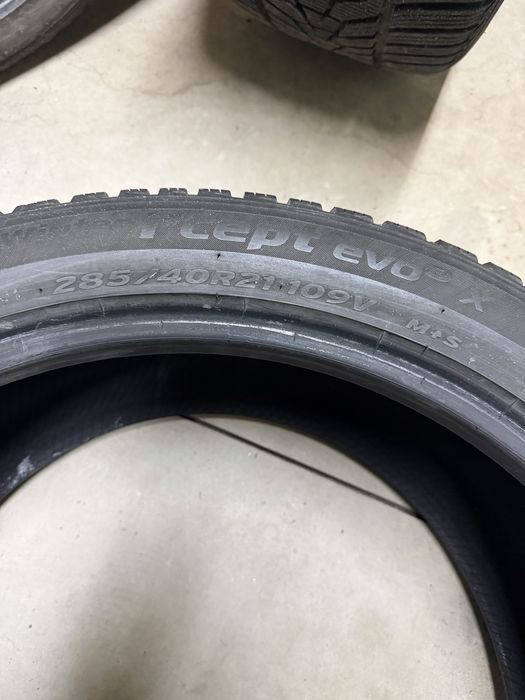 285/40/21 Hankook i*cept evo3 7mm DOT 2123