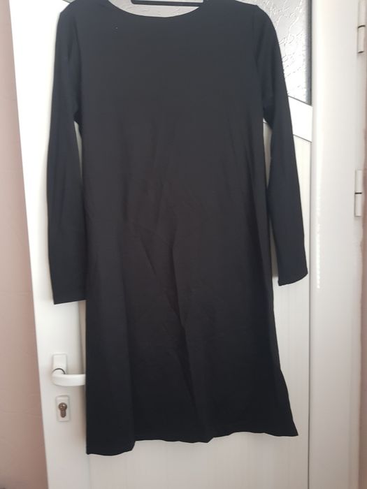 Нова черна  рокля