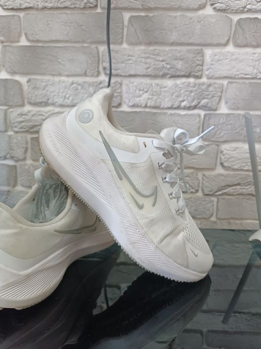 Оригинальные кроссовки Nike