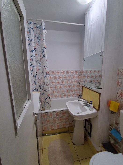 Proprietar,inchiriez garsoniera
