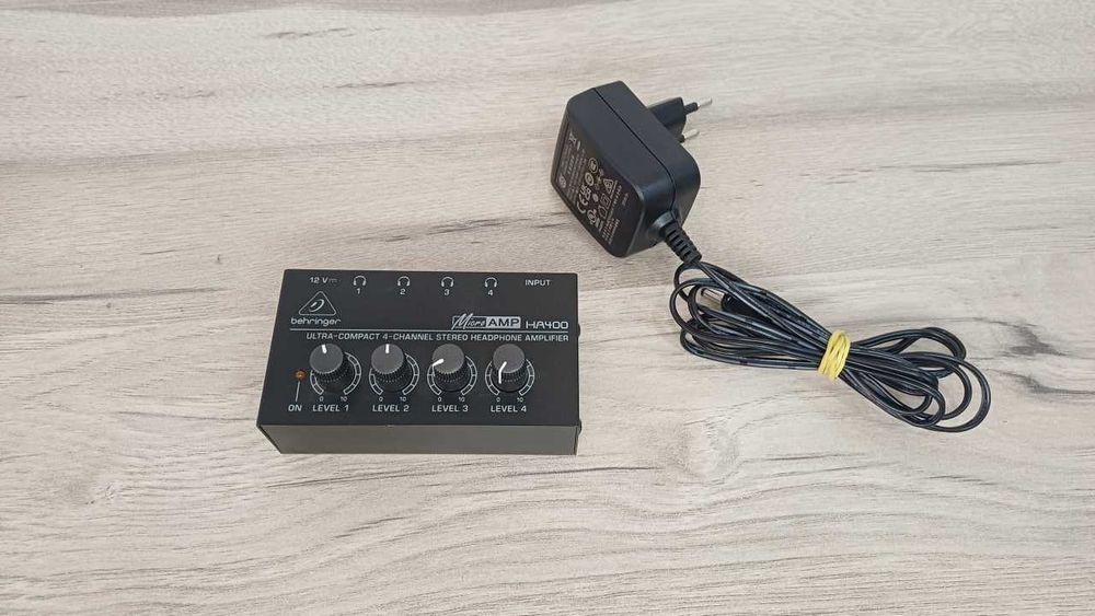 Behringer HA400 4-Channel Stereo Headphone Amplifier