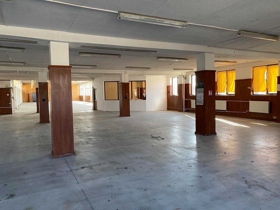 Продава се Промишлена сграда в Баня - 1420 кв.м за 1078 €/кв.м - Снимка #6