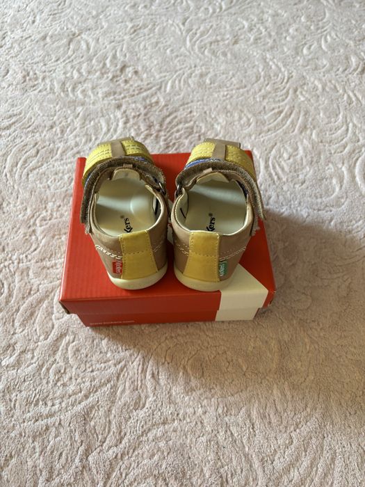 Kickers естествена кожа
