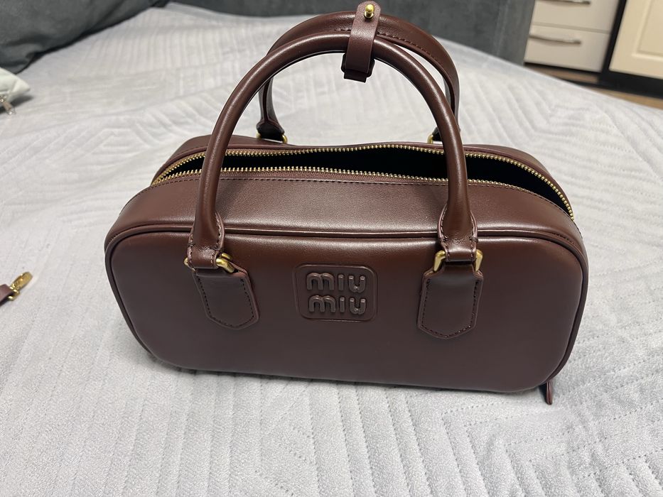 Сумка цвета шоколад, кожа