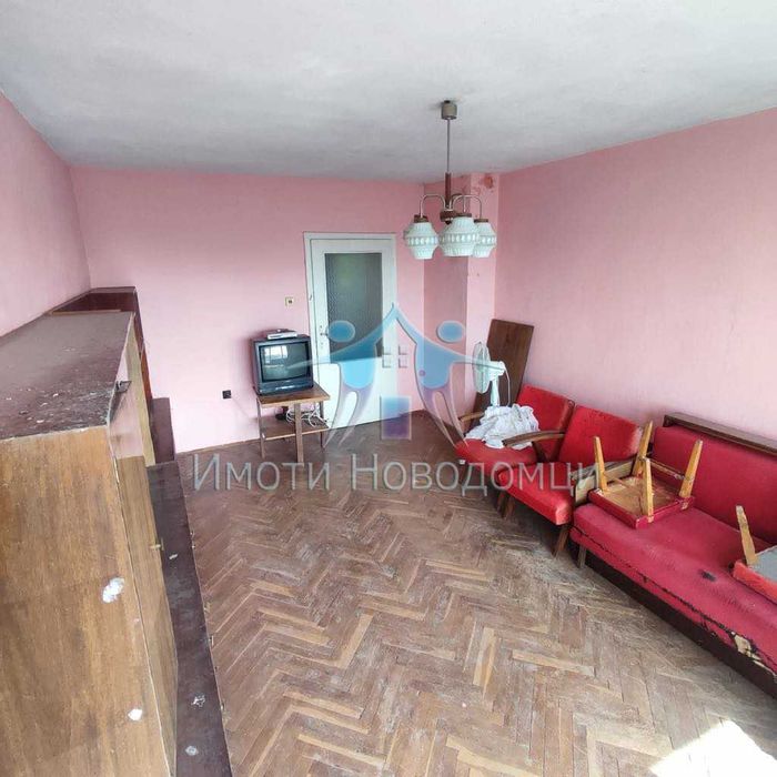 Продава се Тристаен апартамент в Шумен, Пазара - 78 кв.м за 896 €/кв.м - Снимка #2