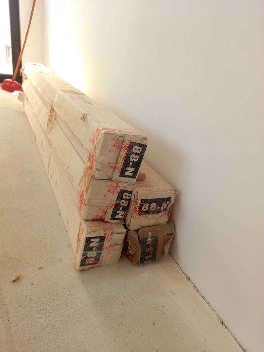 Uşi noi Dedeman gri,disponibile 4 bucăți.