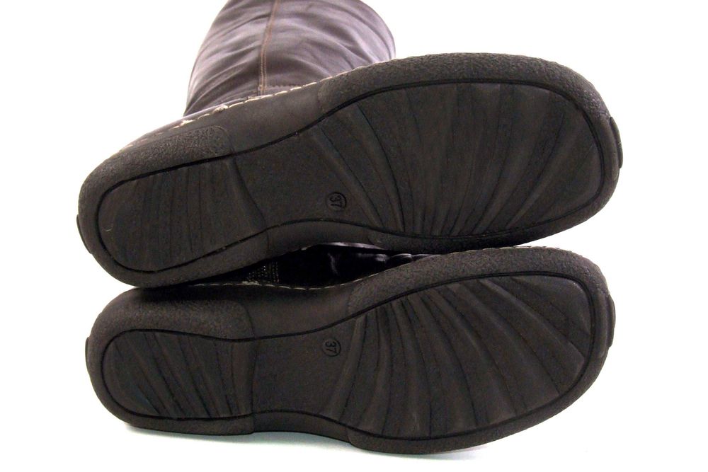 Cizme lungi, nr. 37, piele si blana naturala, comode, calduroase, NOI