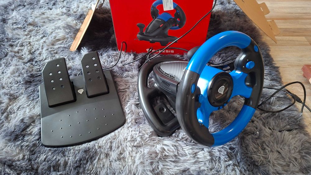 Волан и педали за игри