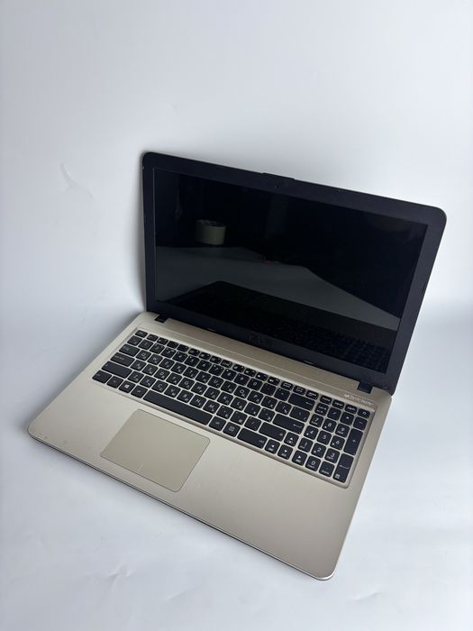 Ноутбук Asus офисный с ссд диском