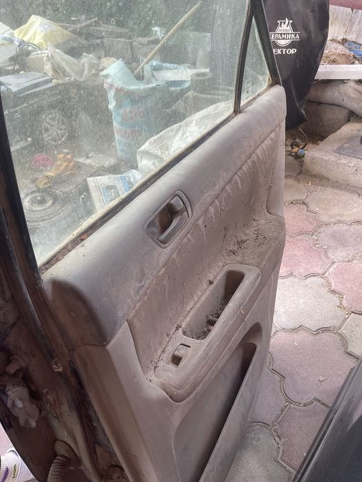 Двери на машину