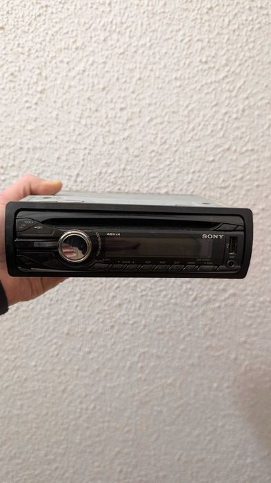 CD player USB auto Sony 4x45W cu radio defect