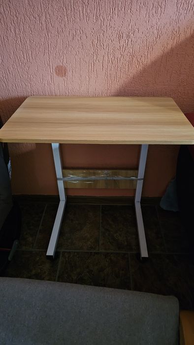 Birou cu înălțime reglabila