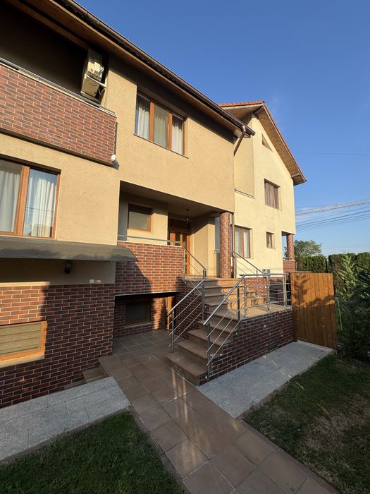 Casă spațioasă, complet utilată - închiriere de la minim 6 luni