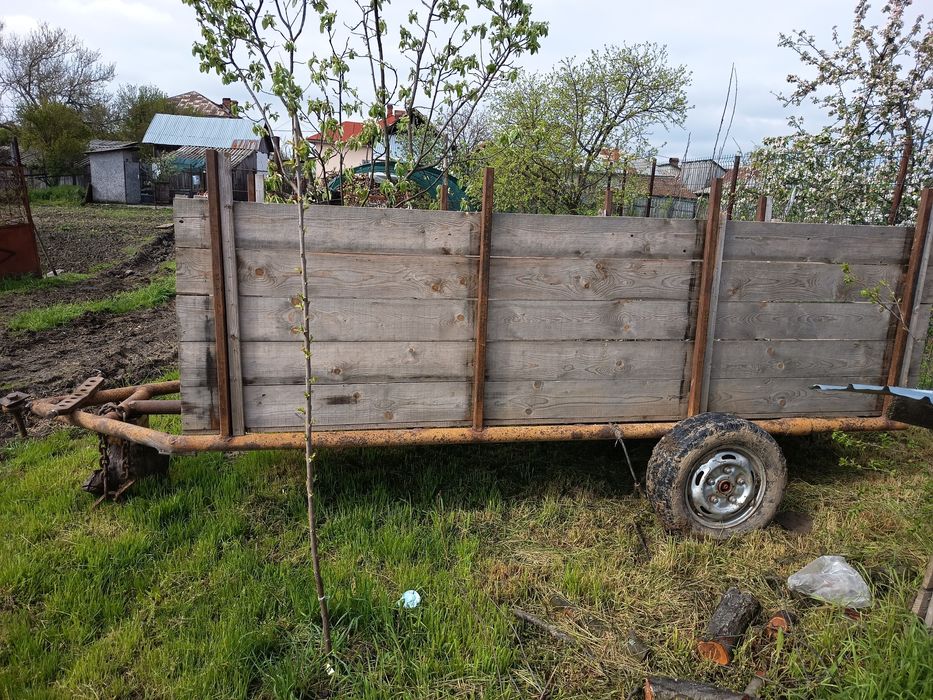 Trepied pentru tractor