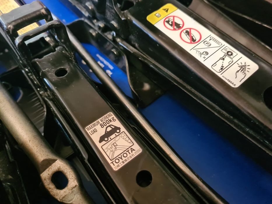 ОРИГИНАЛНИ крикове крик mercedes Ml Gl S джипове джип