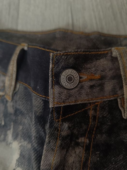 продам джинсы acne studio