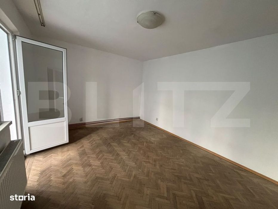 Apartament cu 3 camere, 62 mp, zona Vest