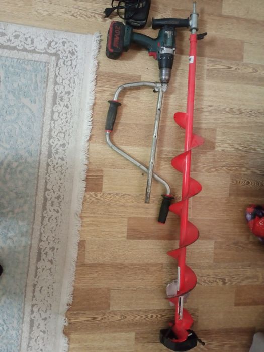 Продам шуруповерт со шнеком