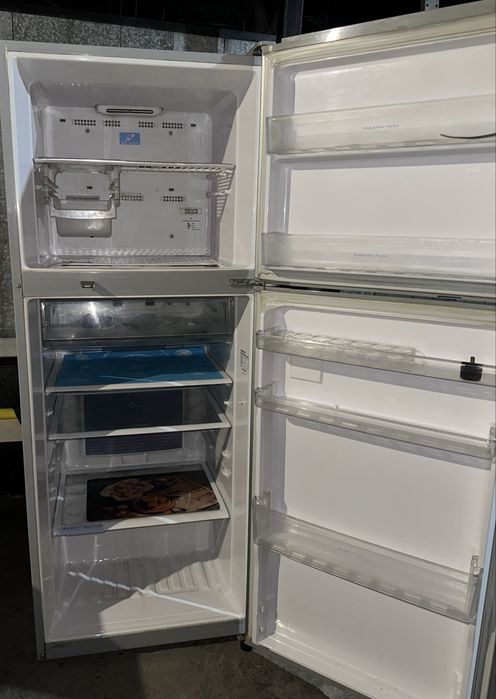 Продам холодильник