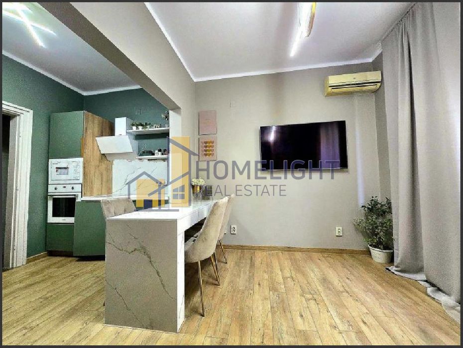 Тристаен апартамент в центъра на гр. София