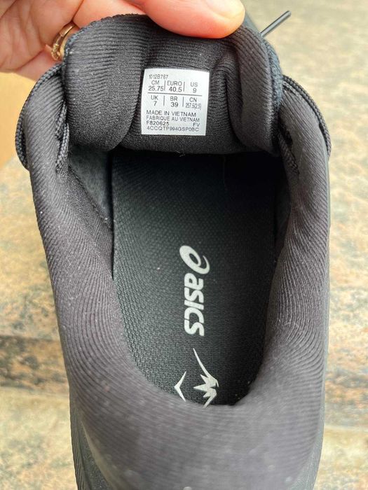 ASICS GEL-Trabuco 13 GTX — negru, mărimea EU 40.5 (US 9 / UK 7 / 25,75 cm)