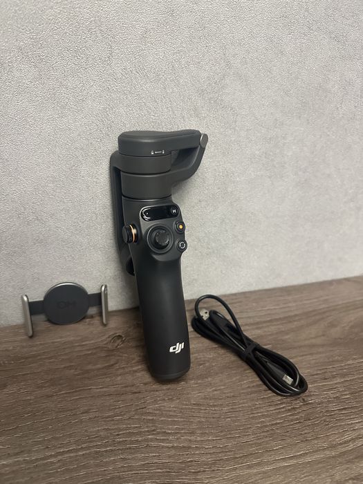 Стабилизатор DJI Osmo Mobile 6