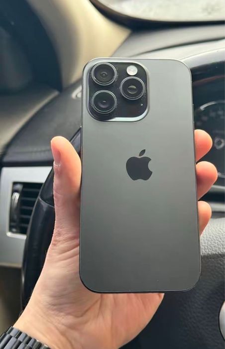 Iphone 16 pro black
