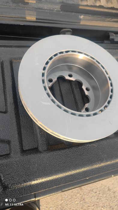 Mercedes Sprinter задние опорные диски