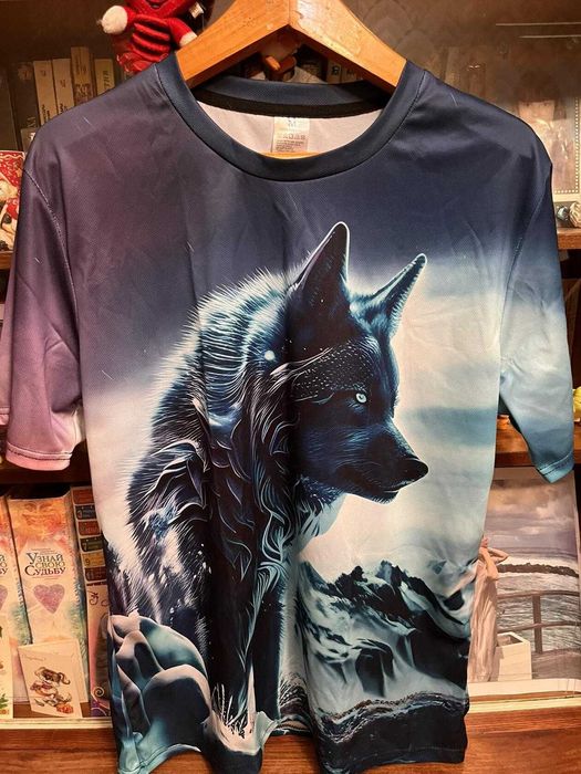 Продаю футболку мужскую новую