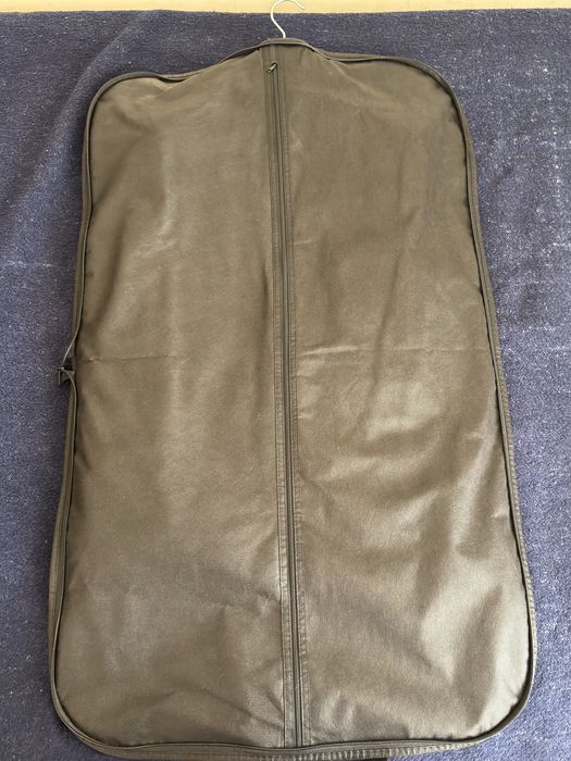 Костюм и обувки Andrews чисто нов