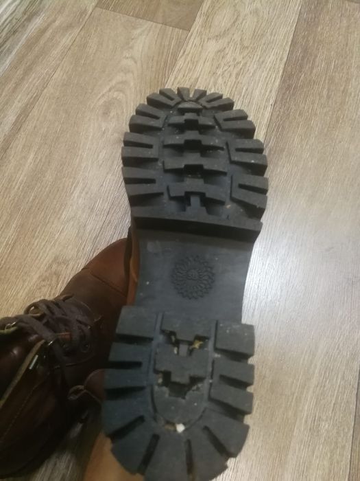 Кожаные ботинки в стиле casual / military