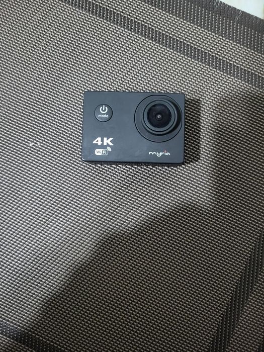 Vand camera de filmat 4k